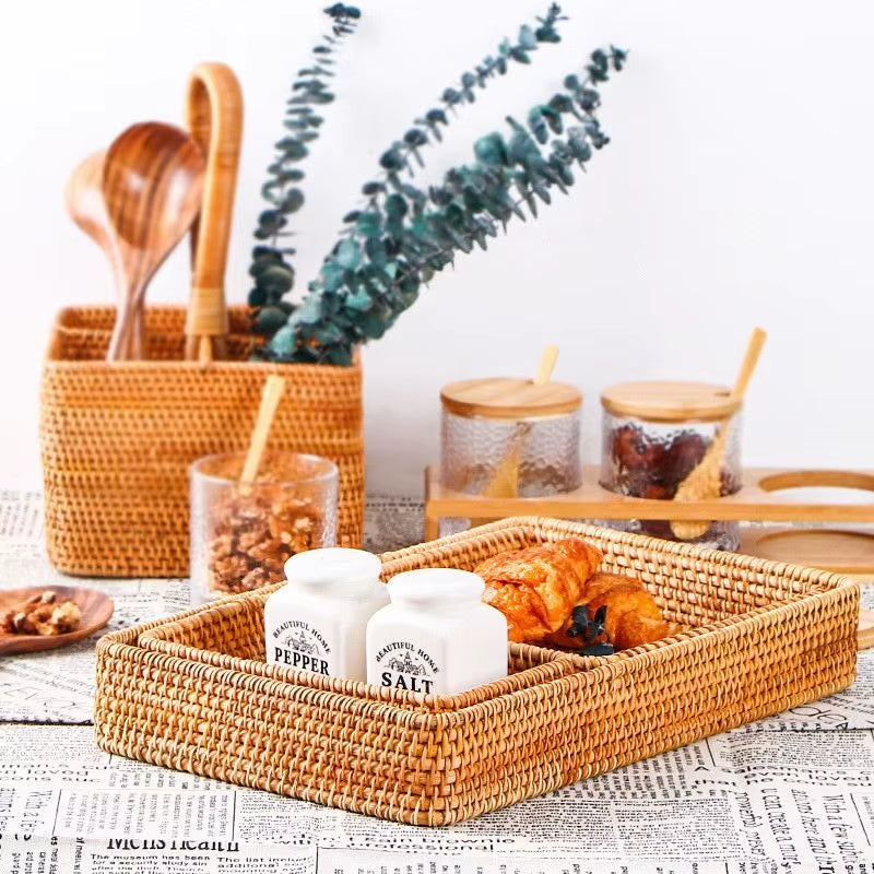 Hand-Woven Storage Basket Rattan Storage Tray Wicker Basket Bread Fruit Food Breakfast Picnic Basket Kitchen Storage Basket