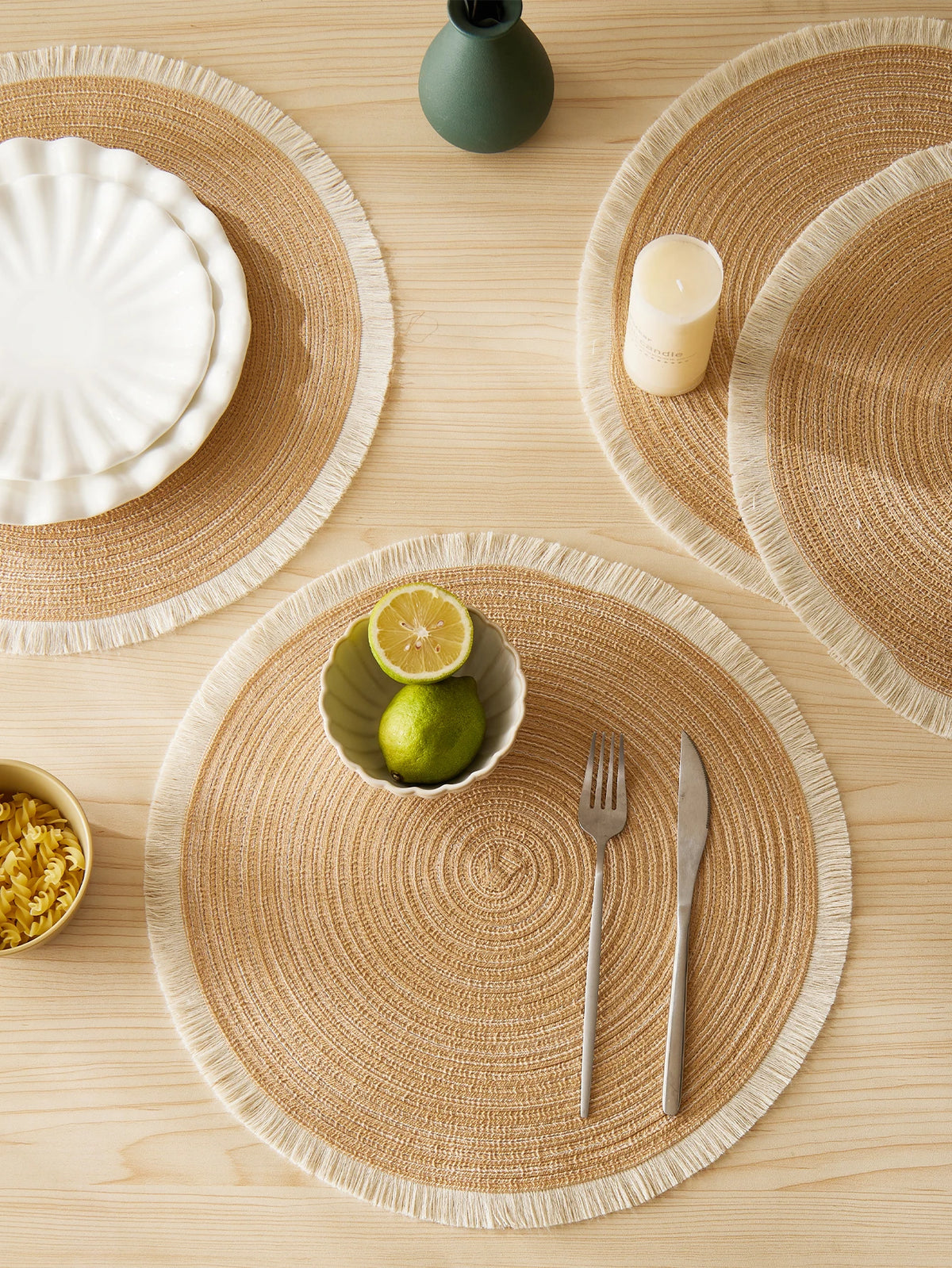 4Pcs/Set Hot Selling Fringe Eco-Friendly Household Non-Slip Morden Style Table Woven Placemats Polyester round Mat