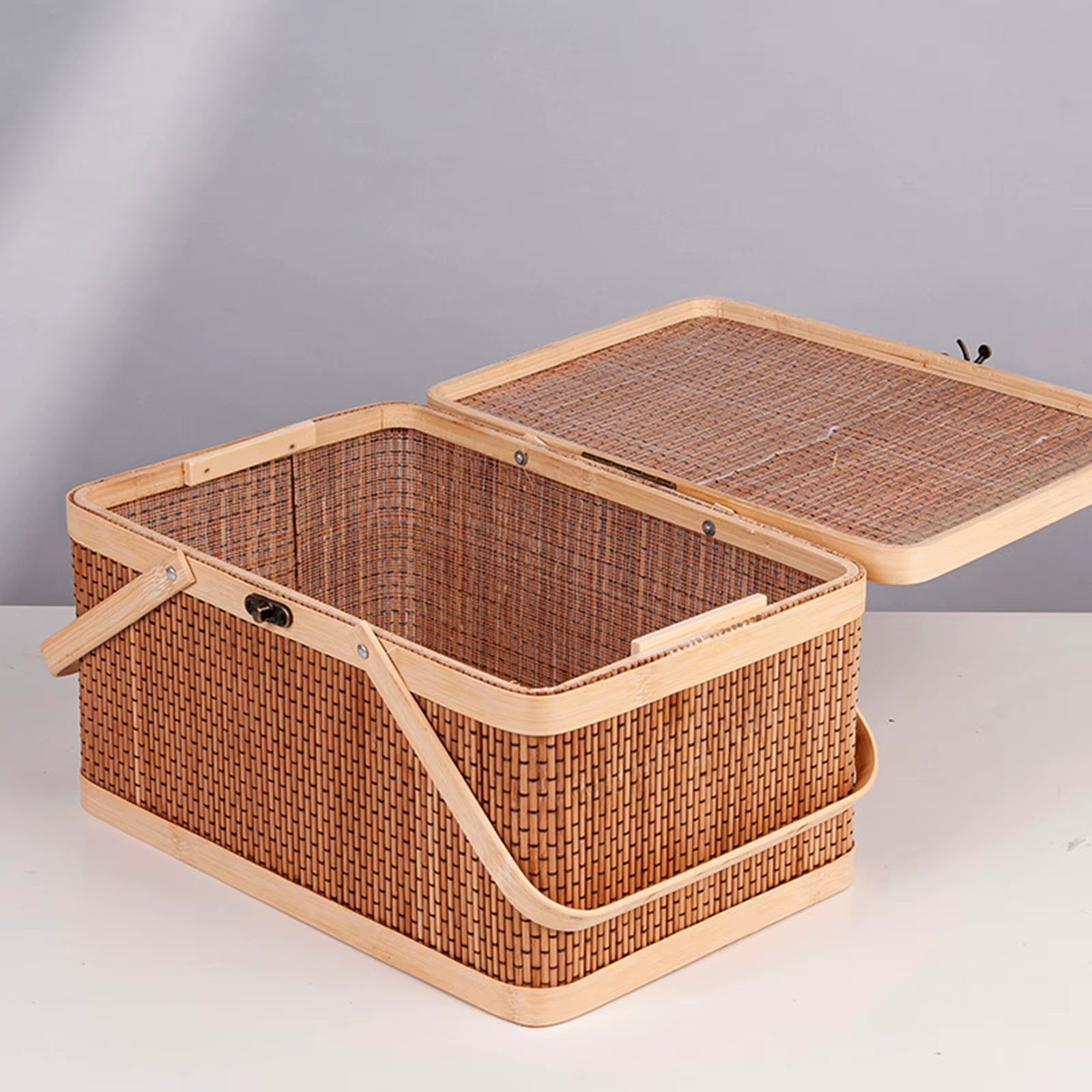 Bamboo Woven Basket with Top Handle Versatile Handwoven Picnic Basket Food Storage Basket Bamboo Basket with Lid for Snacks Cake