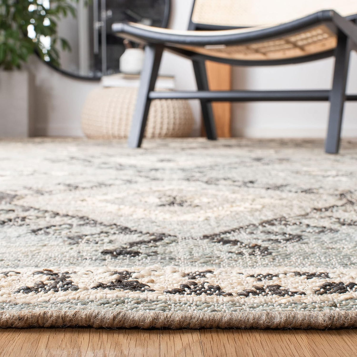 SAFAVIEH Area Rug 8X10 - Kilim Collection - Large - Blue & Black, Flat Weave Jute Design, Ideal for Living Room, Bedroom, Office, Dining Space (KLM762M)